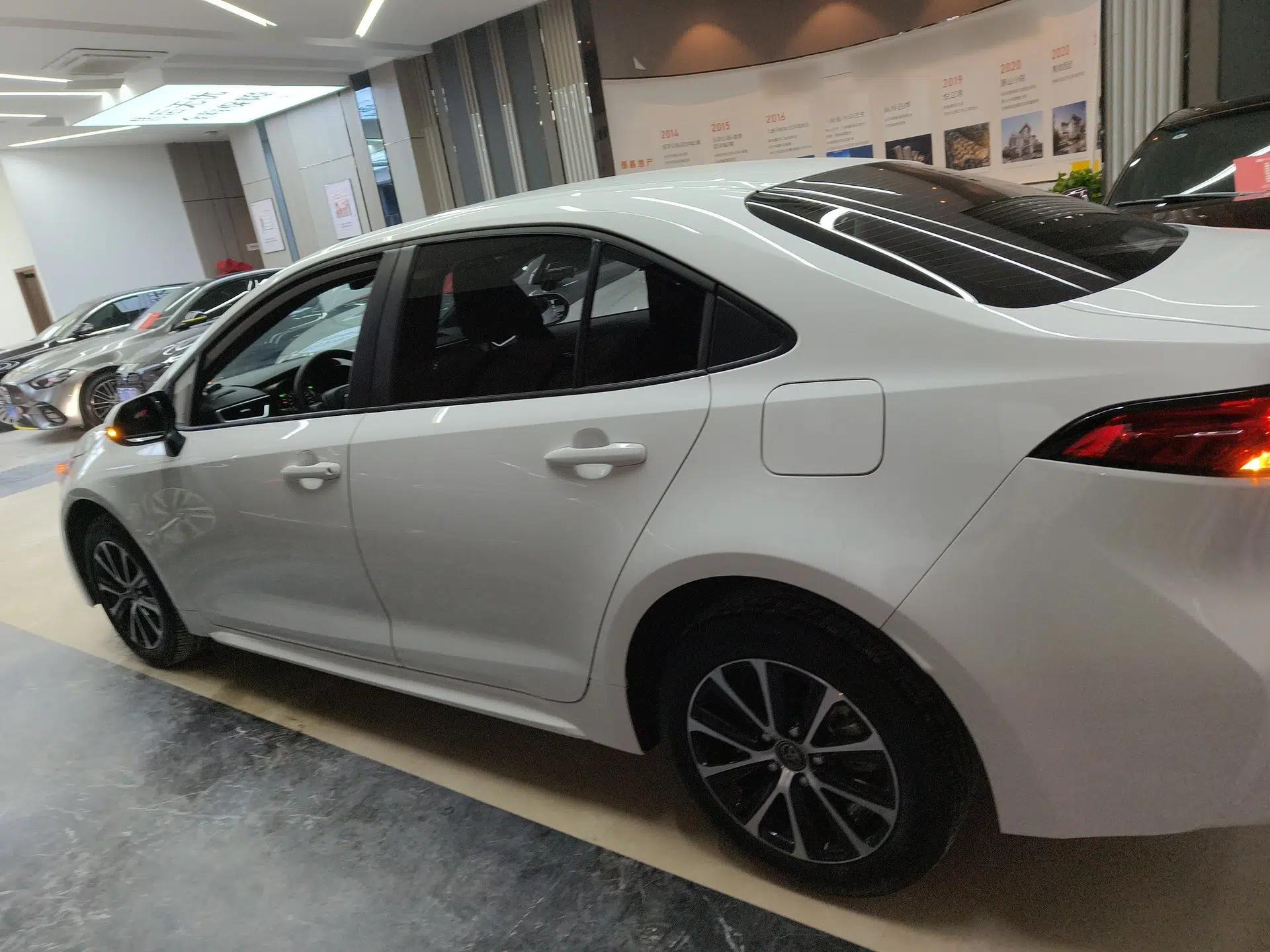 Toyota Levin 2023 185T CVT Luxury Edition — миниатюра 6