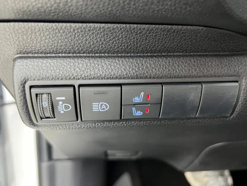 Toyota Levin 2022 185T CVT Luxury Edition — миниатюра 15