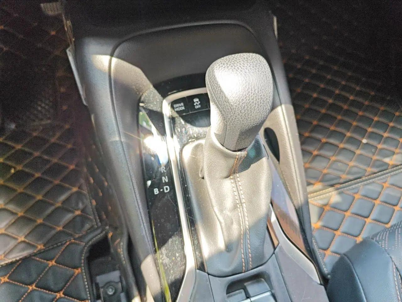 Toyota Levin 2023 Smart Electric Hybrid Dual-Engine 1.8L Sport Edition — миниатюра 14