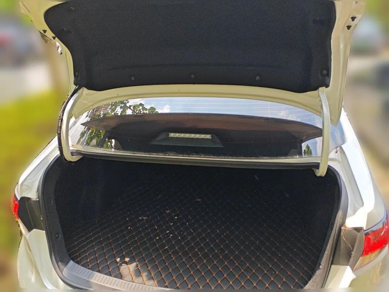 Toyota Levin 2023 Smart Electric Hybrid Dual-Engine 1.8L Sport Edition — миниатюра 19