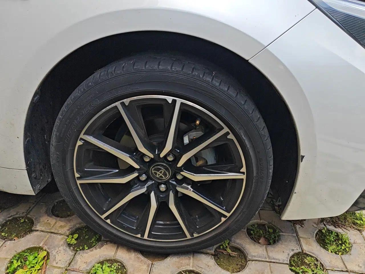 Toyota Levin 2023 Smart Electric Hybrid Dual-Engine 1.8L Sport Edition — миниатюра 8
