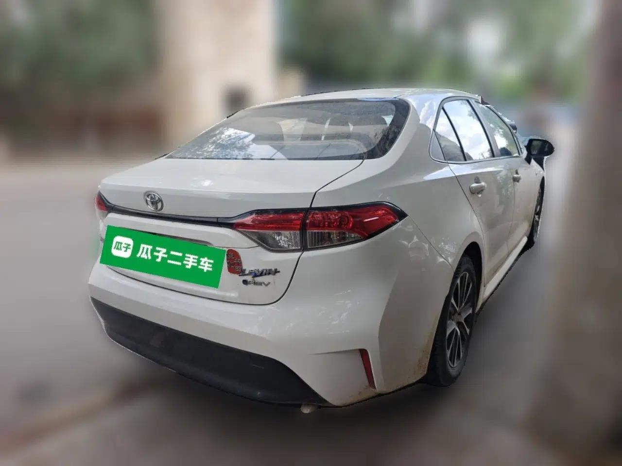 Toyota Levin 2024 Smart Electric Hybrid Dual-Engine 1.8L Luxury Edition — миниатюра 6