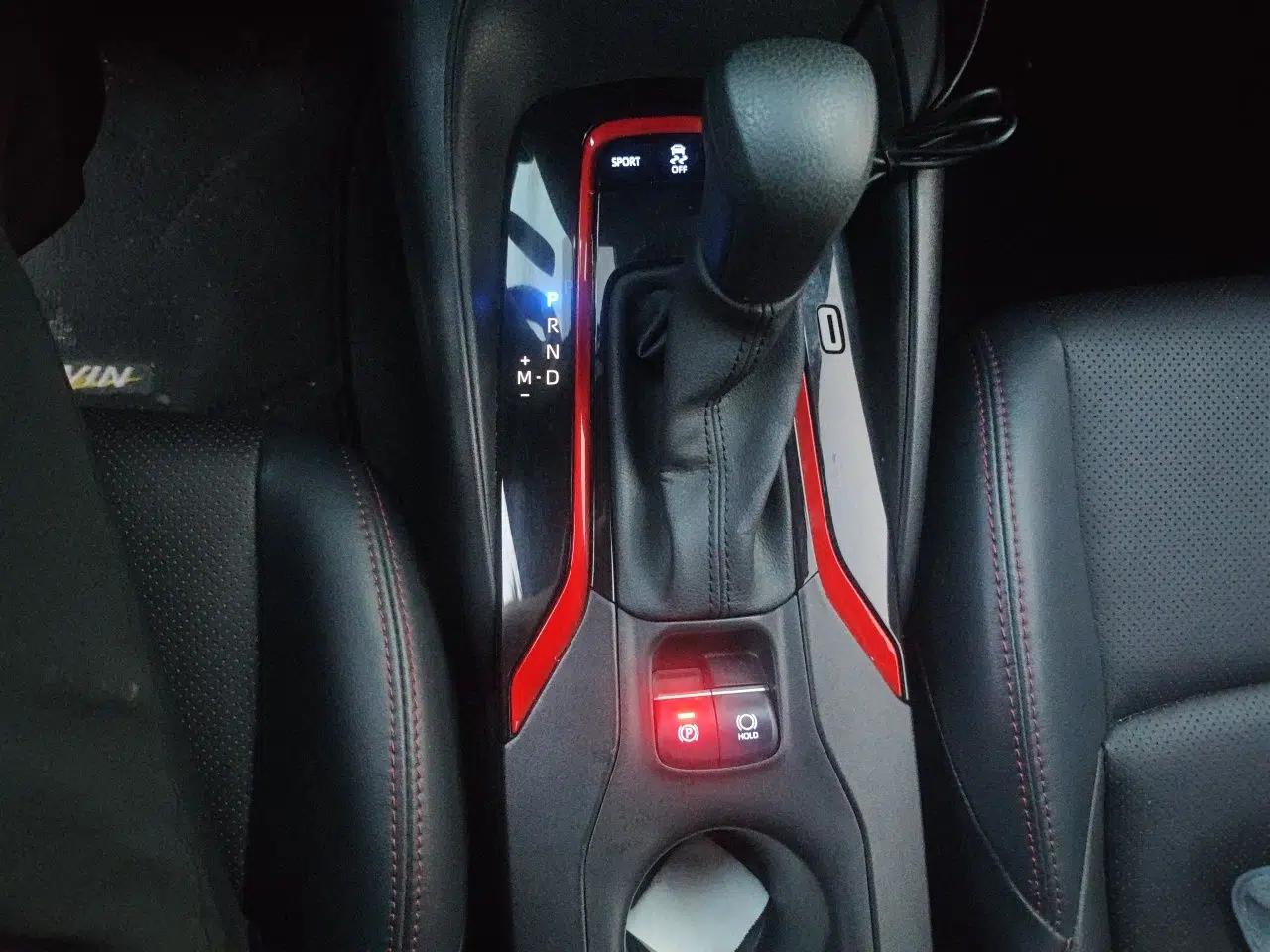 Toyota Levin 2021 185T CVT Sport Edition — миниатюра 11