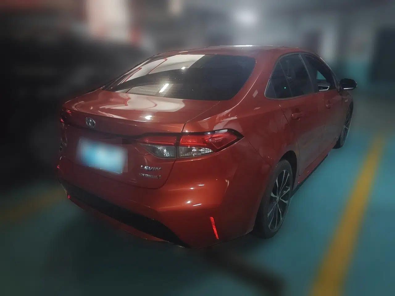 Toyota Levin 2019 Dual-Engine 1.8H E-CVT Sport Edition China VI Standard — миниатюра 6