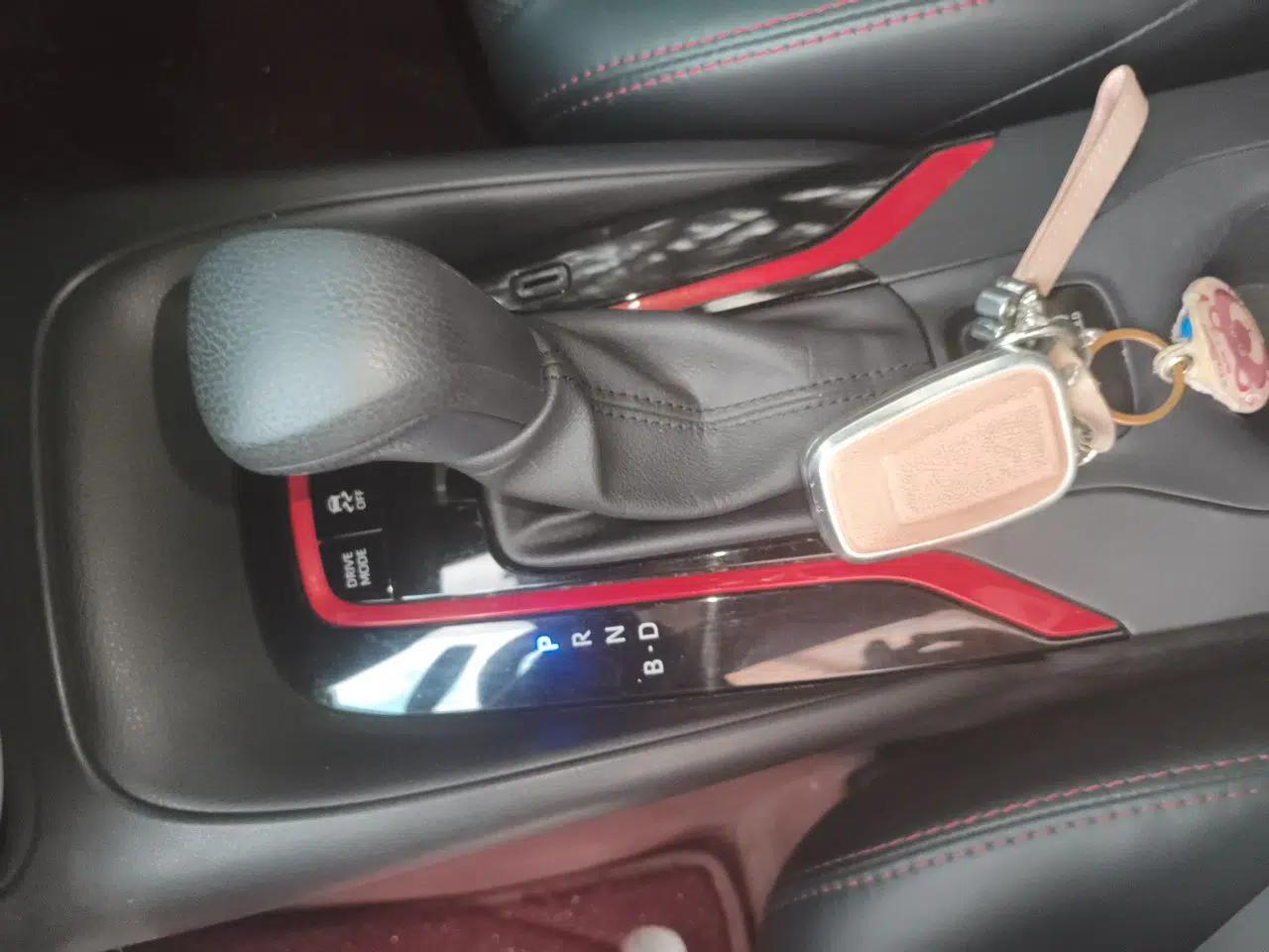Toyota Levin 2022 Dual-Motor 1.8H E-CVT Sport Edition — миниатюра 14