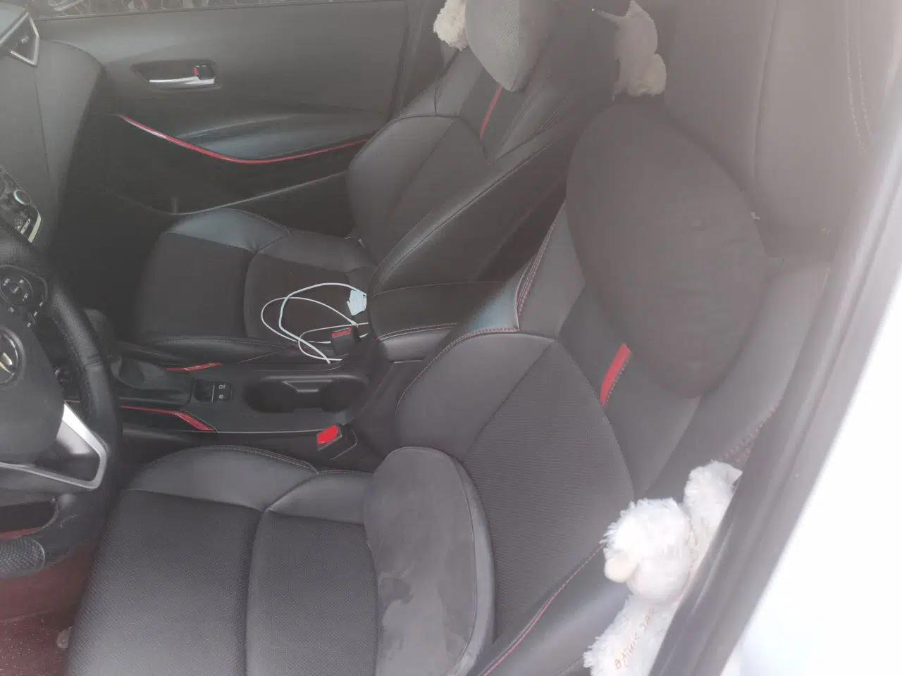 Toyota Levin 2022 Dual-Motor 1.8H E-CVT Sport Edition — миниатюра 15