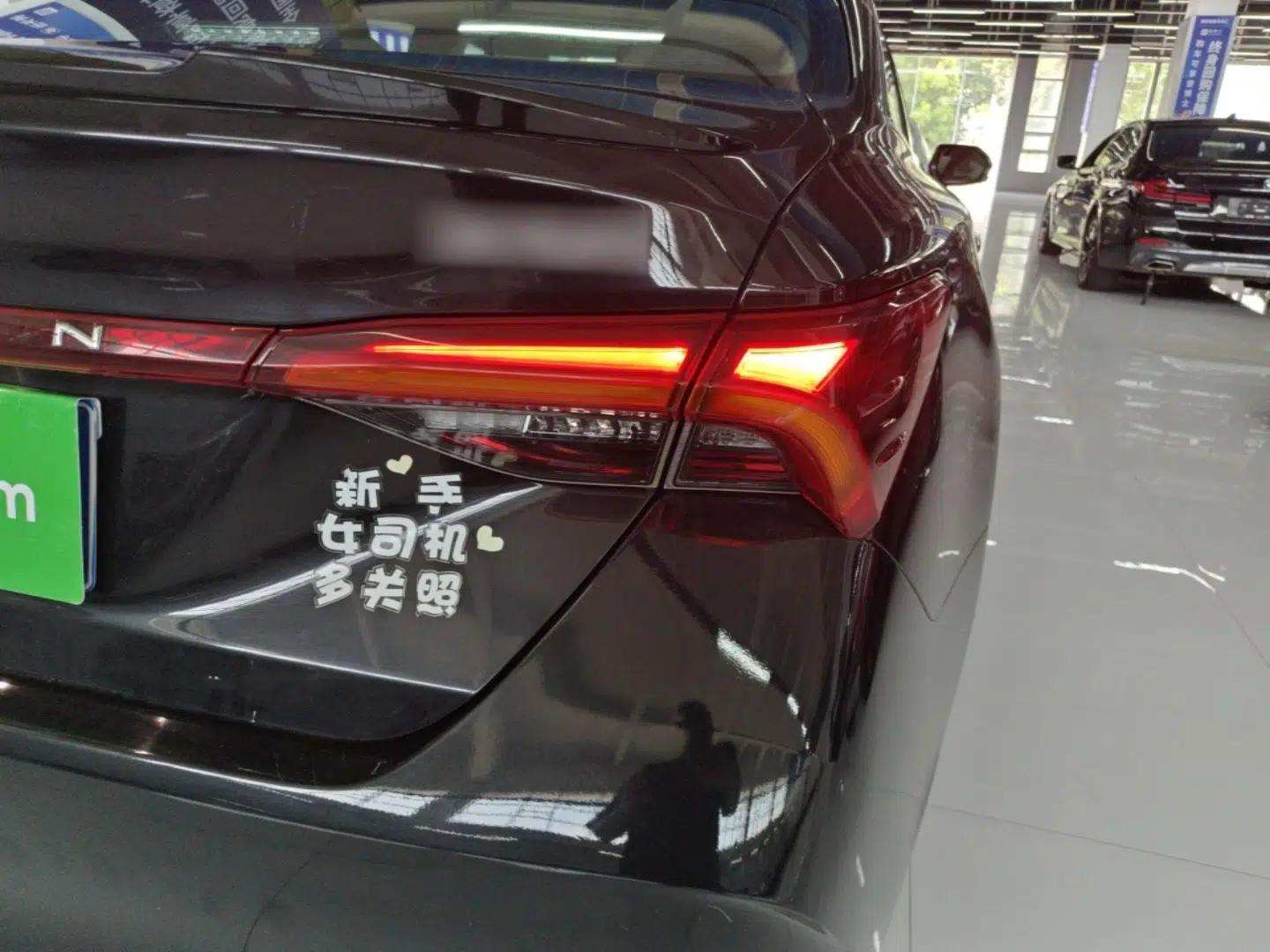 Toyota Avalon 2021 2.5L Luxury Edition — миниатюра 9