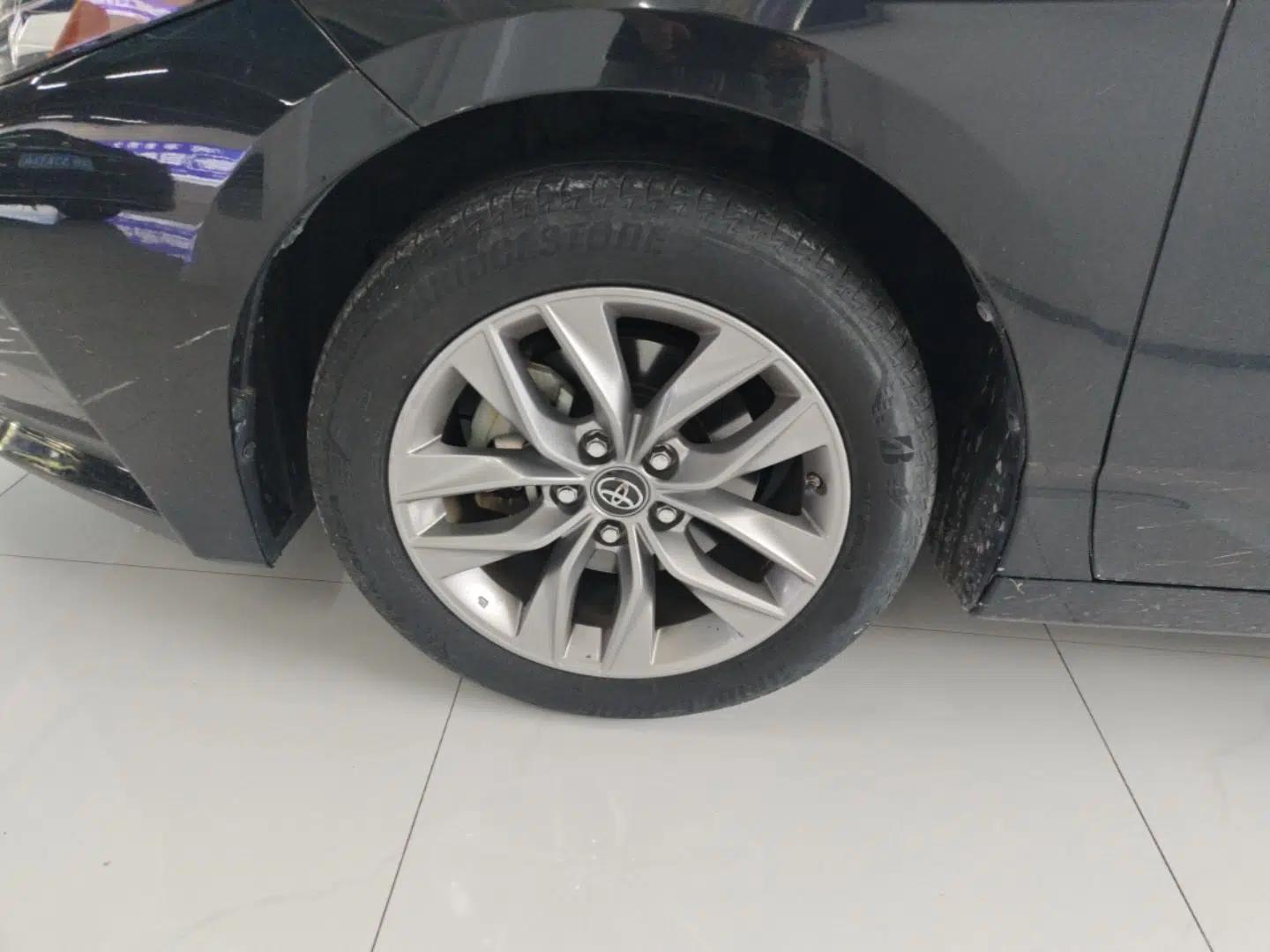 Toyota Avalon 2021 2.5L Luxury Edition — миниатюра 10