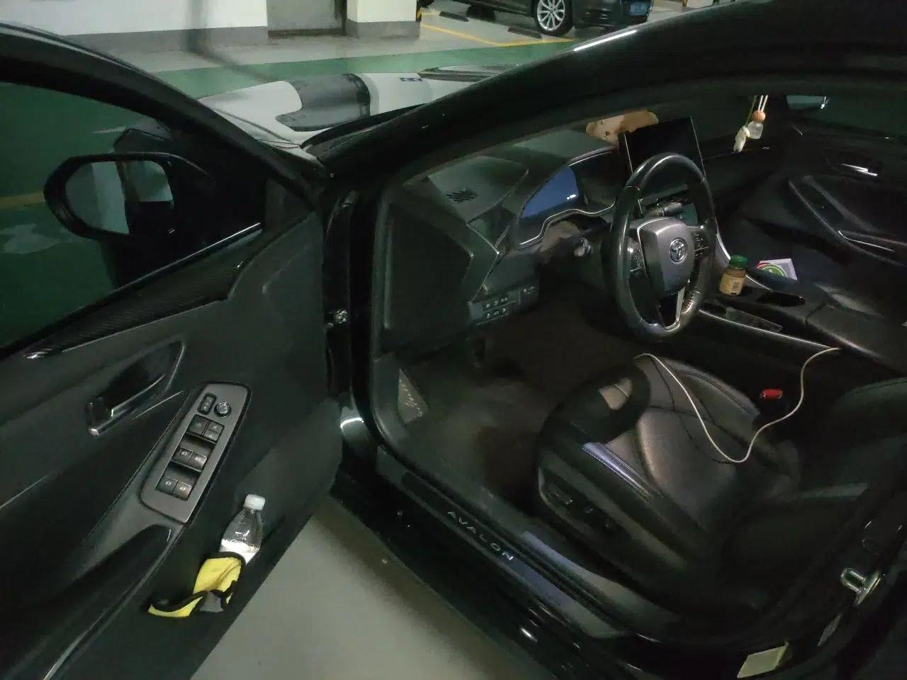 Toyota Avalon 2022 2.0L XLE Premium Edition — миниатюра 16