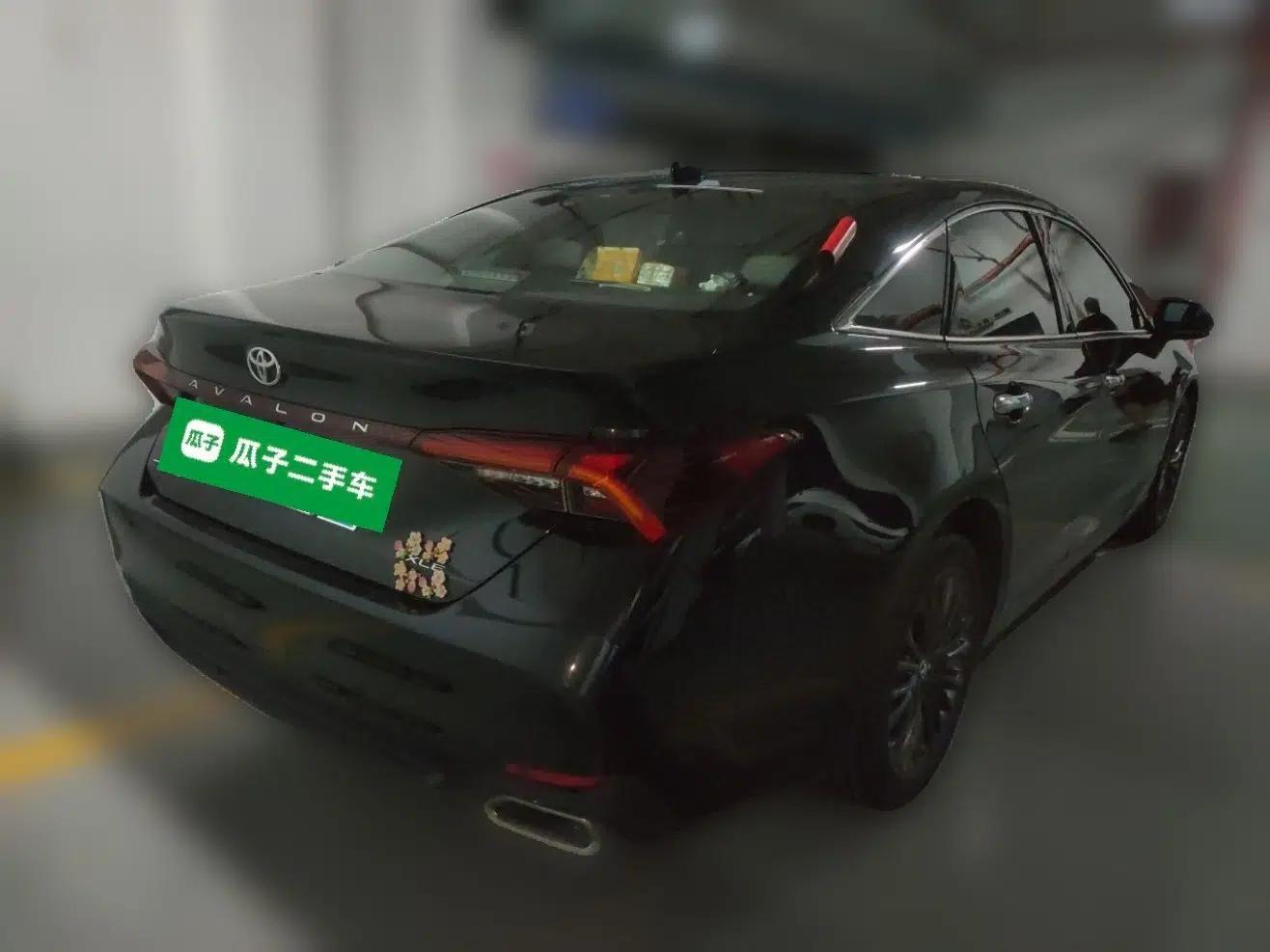 Toyota Avalon 2022 2.0L XLE Premium Edition — миниатюра 6