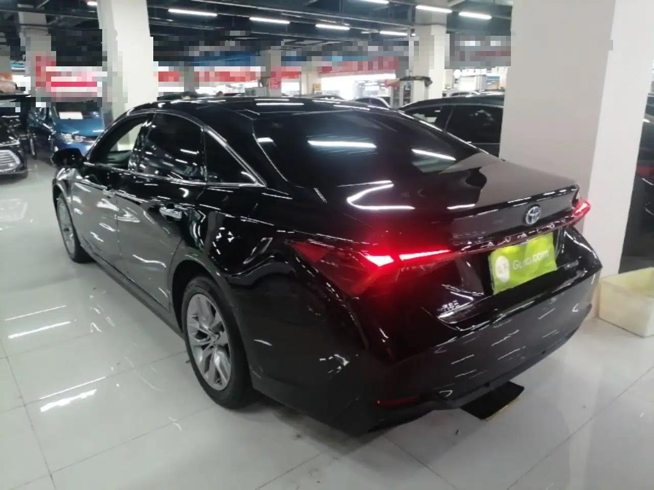 Toyota Avalon 2019 Dual-Engine 2.5L Luxury Edition China V Standard — миниатюра 4