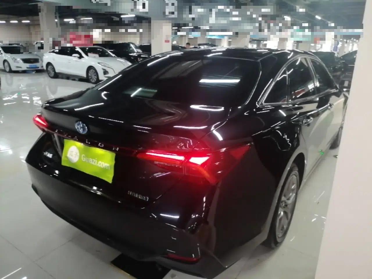 Toyota Avalon 2019 Dual-Engine 2.5L Luxury Edition China V Standard — миниатюра 6