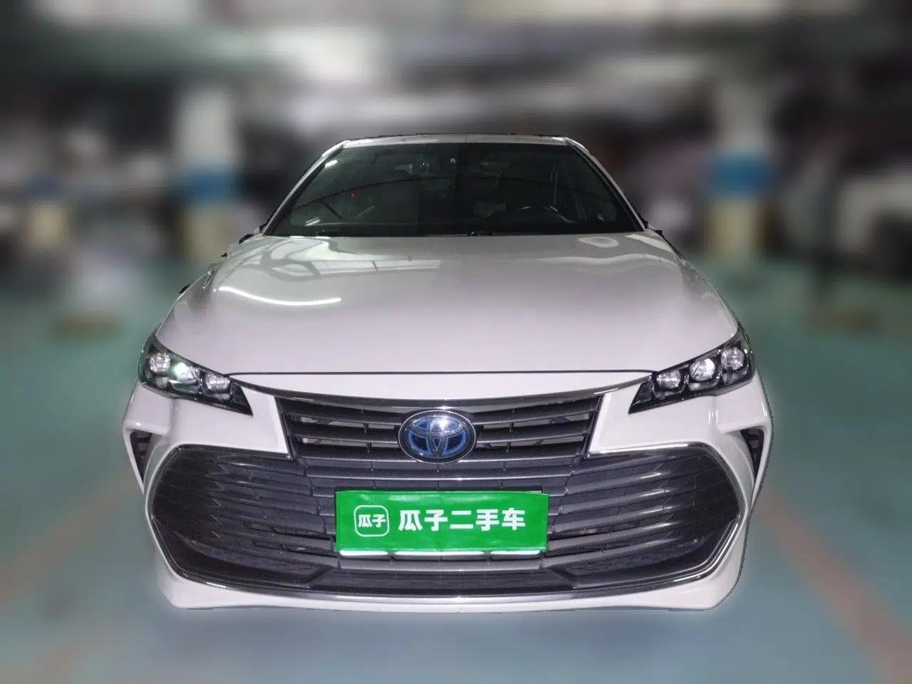 Toyota Avalon 2019 Dual-Engine 2.5L Luxury Edition China VI Standard — миниатюра 2