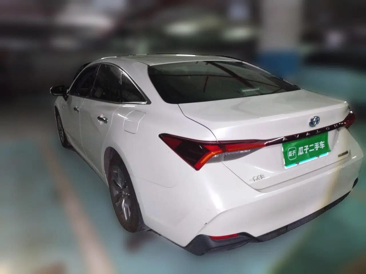 Toyota Avalon 2019 Dual-Engine 2.5L Luxury Edition China VI Standard — миниатюра 4