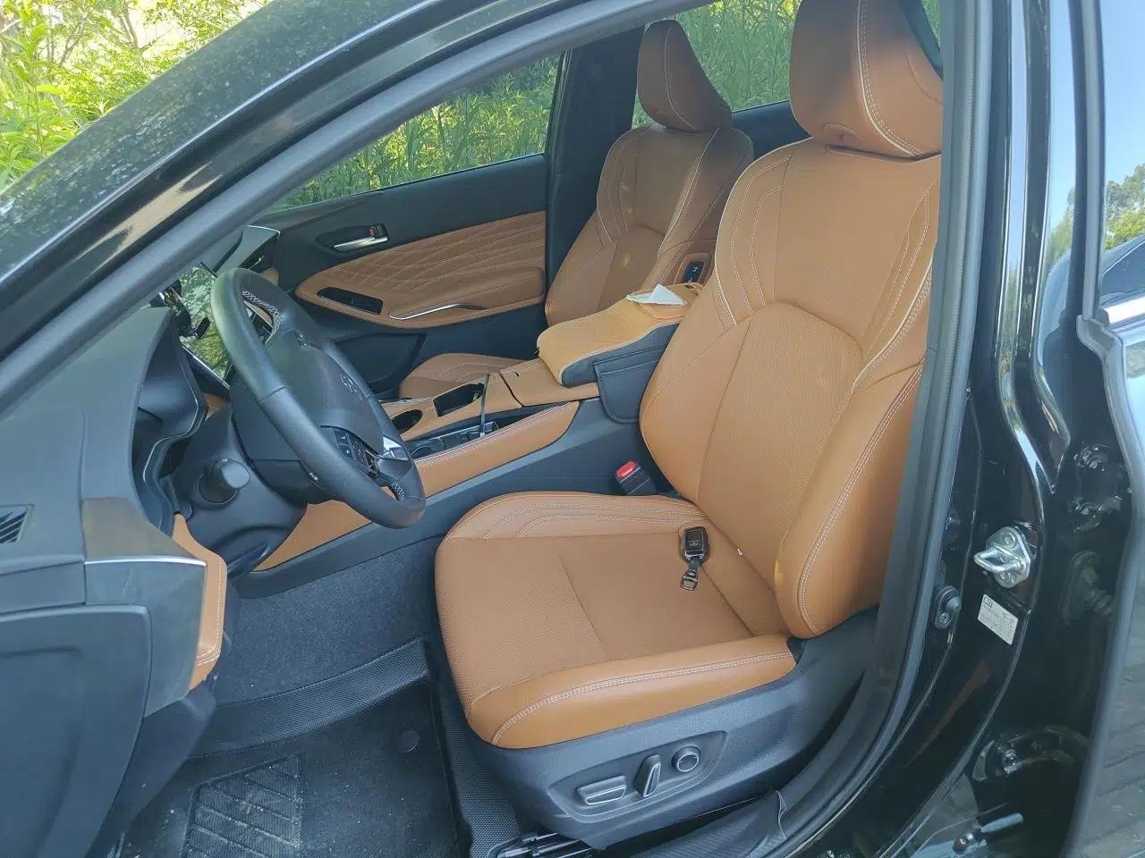 Toyota Avalon 2024 Dual-Motor 2.0L Luxury Edition — миниатюра 14