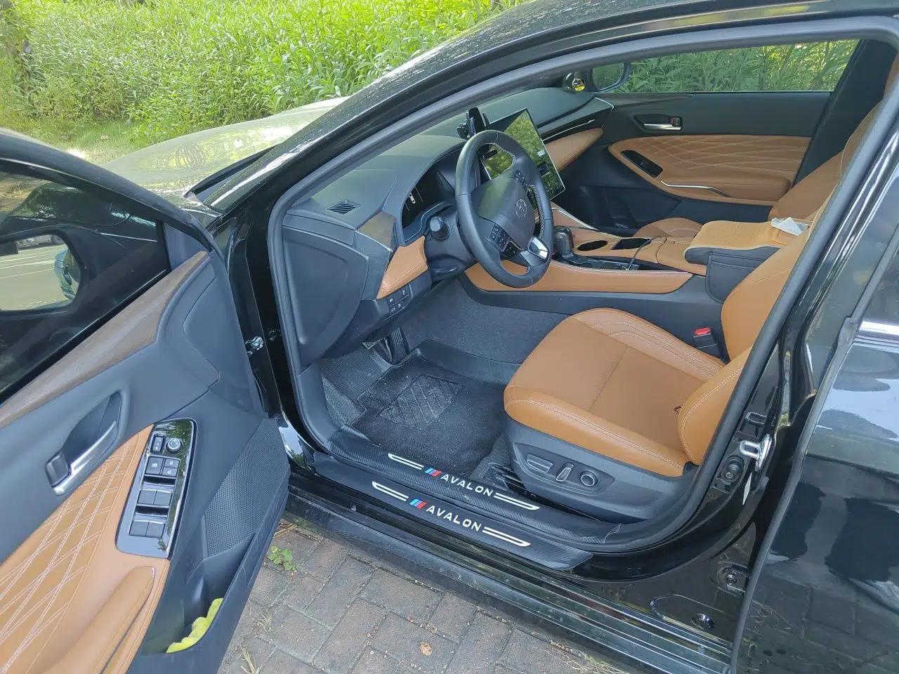 Toyota Avalon 2024 Dual-Motor 2.0L Luxury Edition — миниатюра 19