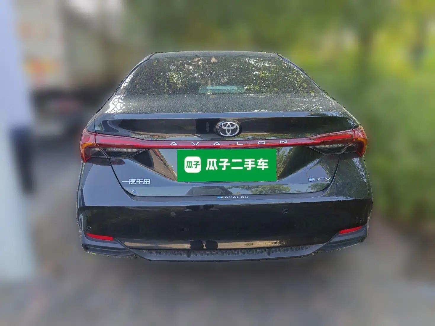 Toyota Avalon 2024 Dual-Motor 2.0L Luxury Edition — миниатюра 5