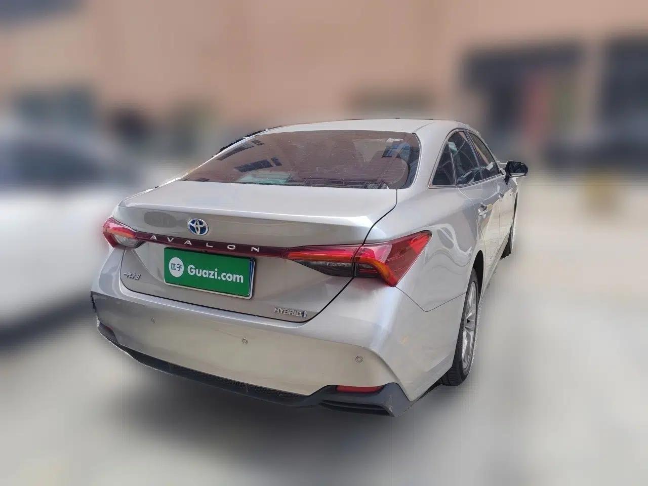Toyota Avalon 2019 Dual-Engine 2.5L Luxury Edition China VI Standard — миниатюра 6