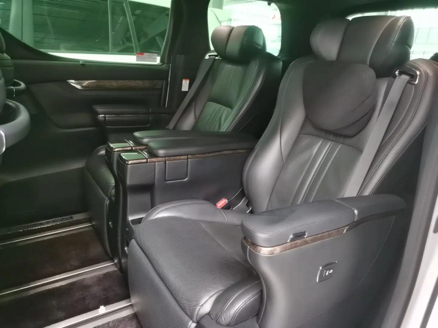 Toyota Vellfire 2019 Dual-Engine 2.5L HV Prestige Edition — миниатюра 20