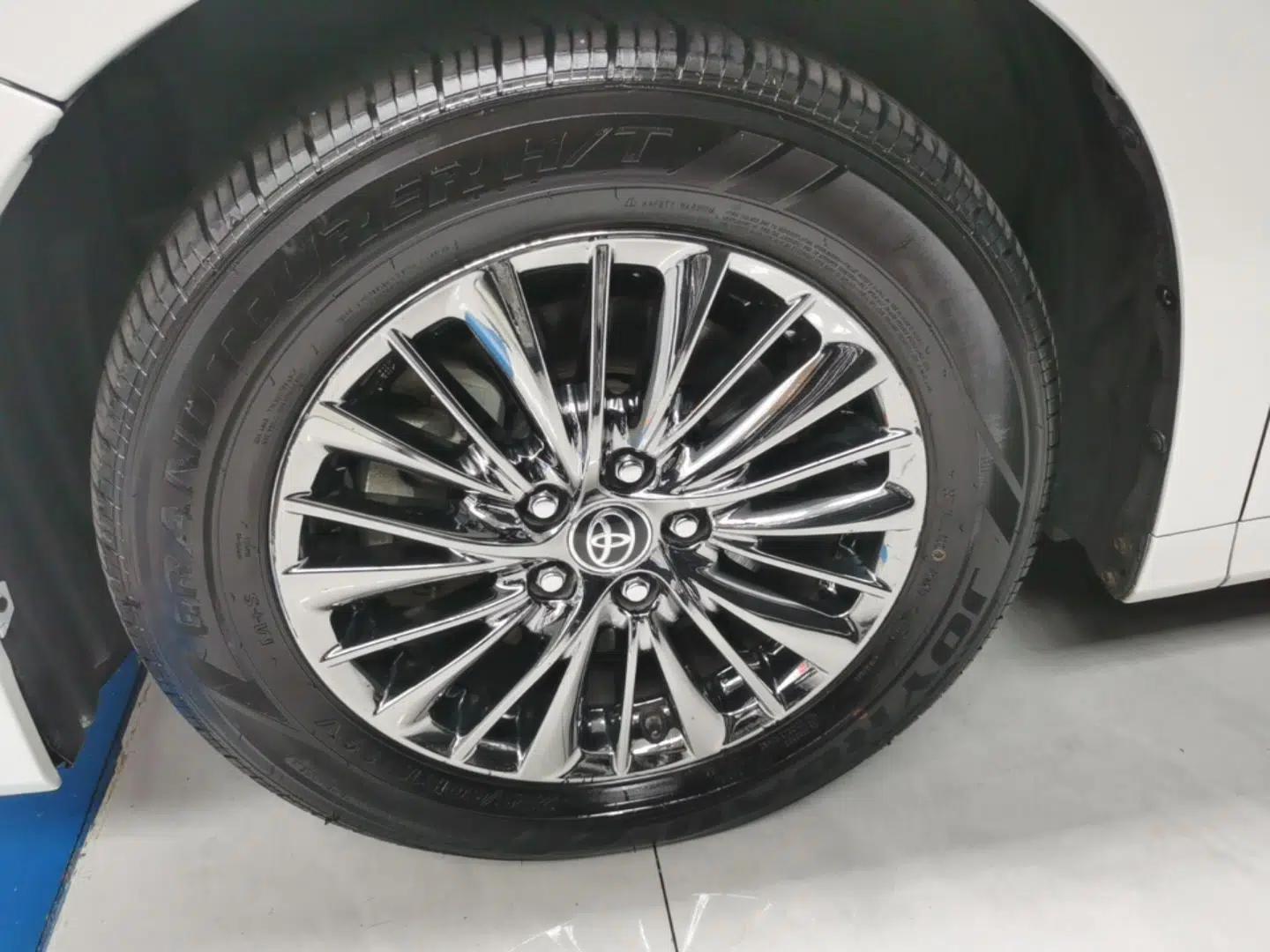 Toyota Vellfire 2019 Dual-Engine 2.5L HV Prestige Edition — миниатюра 10