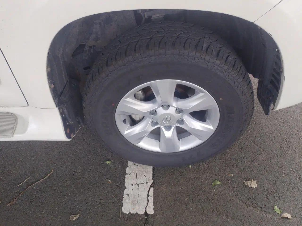 Toyota Prado Toyota Prado, automatic transmission, 2.7L, seven‑seat version — миниатюра 8