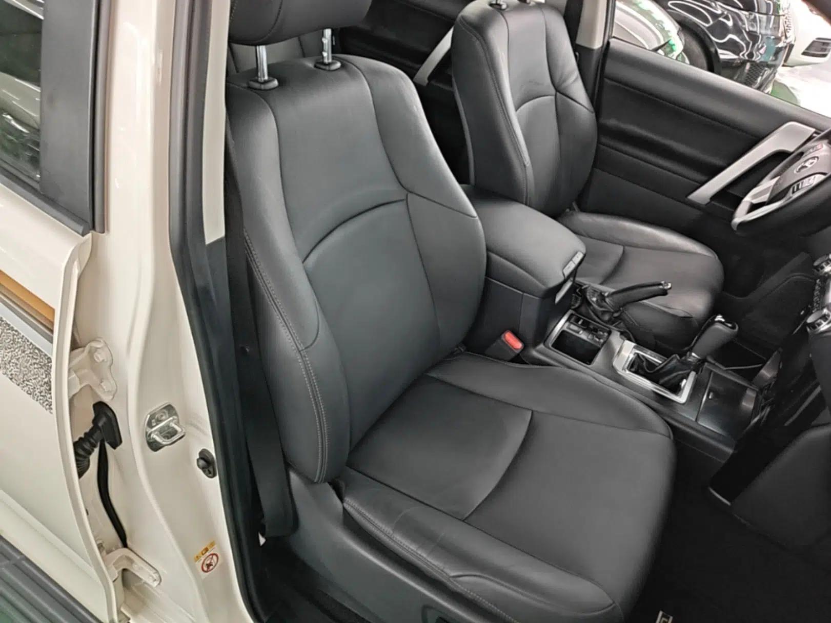 Toyota Prado 2016 2.7L Automatic Standard Edition — миниатюра 19