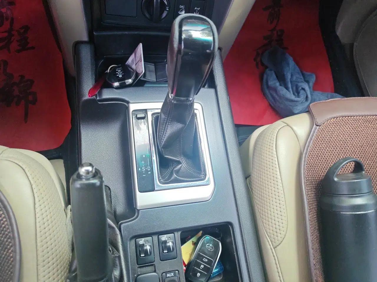 Toyota Prado 2010 4.0L Automatic TX-L — миниатюра 14