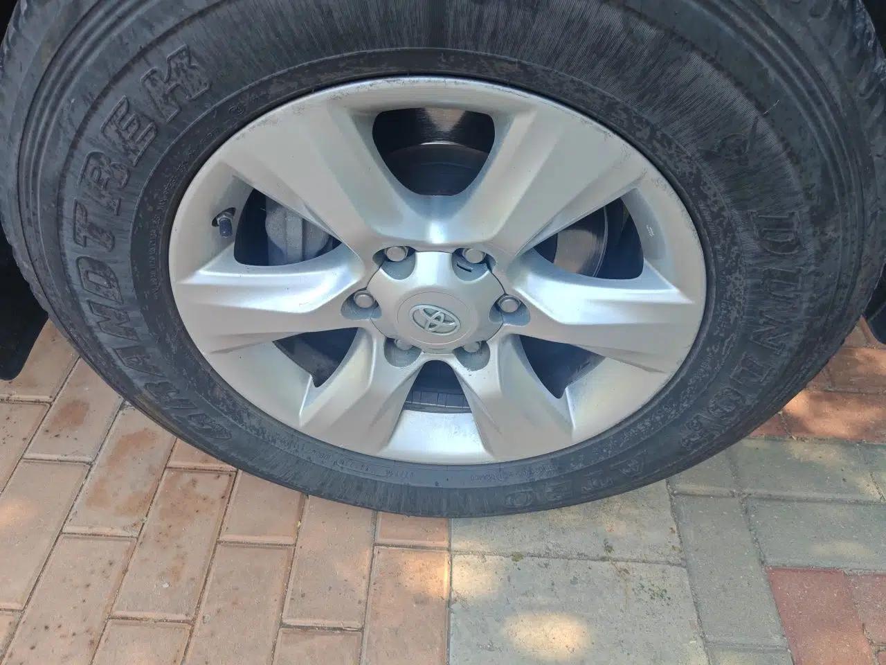 Toyota Prado 2010 4.0L Automatic TX-L — миниатюра 8