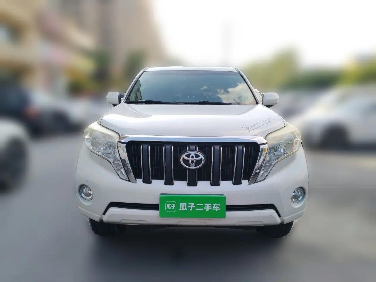 Toyota Prado 2016 2.7L Automatic Standard Edition — миниатюра 2