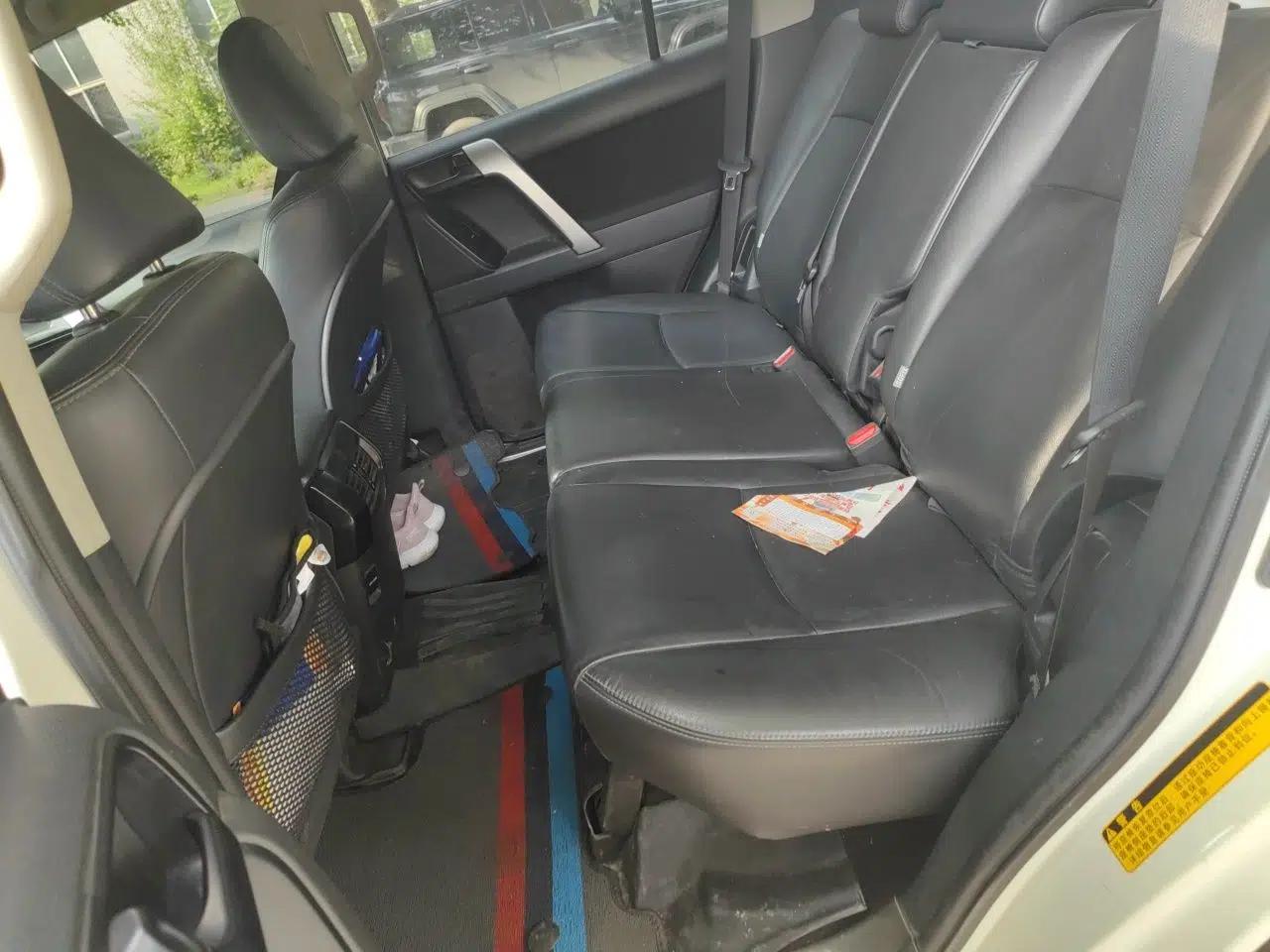 Toyota Prado 2016 2.7L Automatic Standard Edition — миниатюра 17