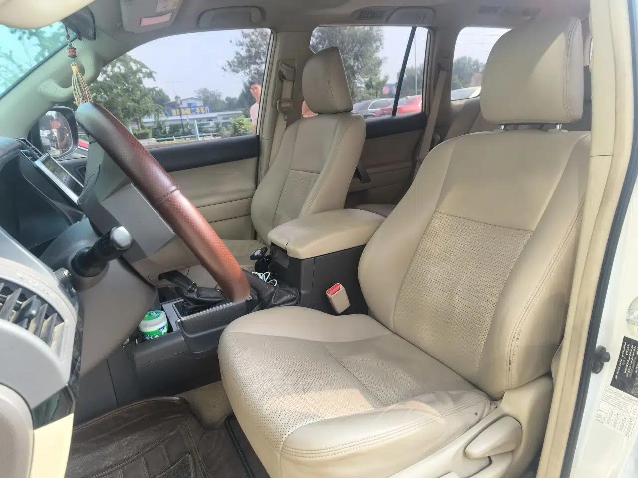 Toyota Prado 2014 model, automatic, 2.7L, 7 seats, gasoline — миниатюра 15