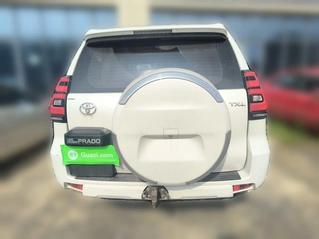 Toyota Prado 2014 model, automatic, 2.7L, 7 seats, gasoline — миниатюра 5