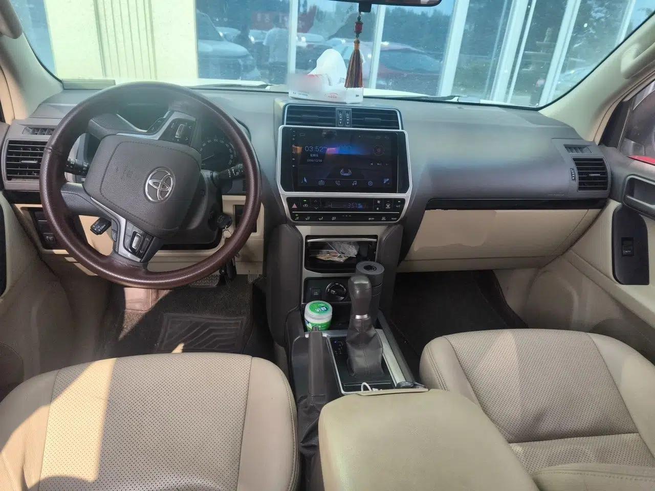 Toyota Prado 2014 model, automatic, 2.7L, 7 seats, gasoline — миниатюра 9