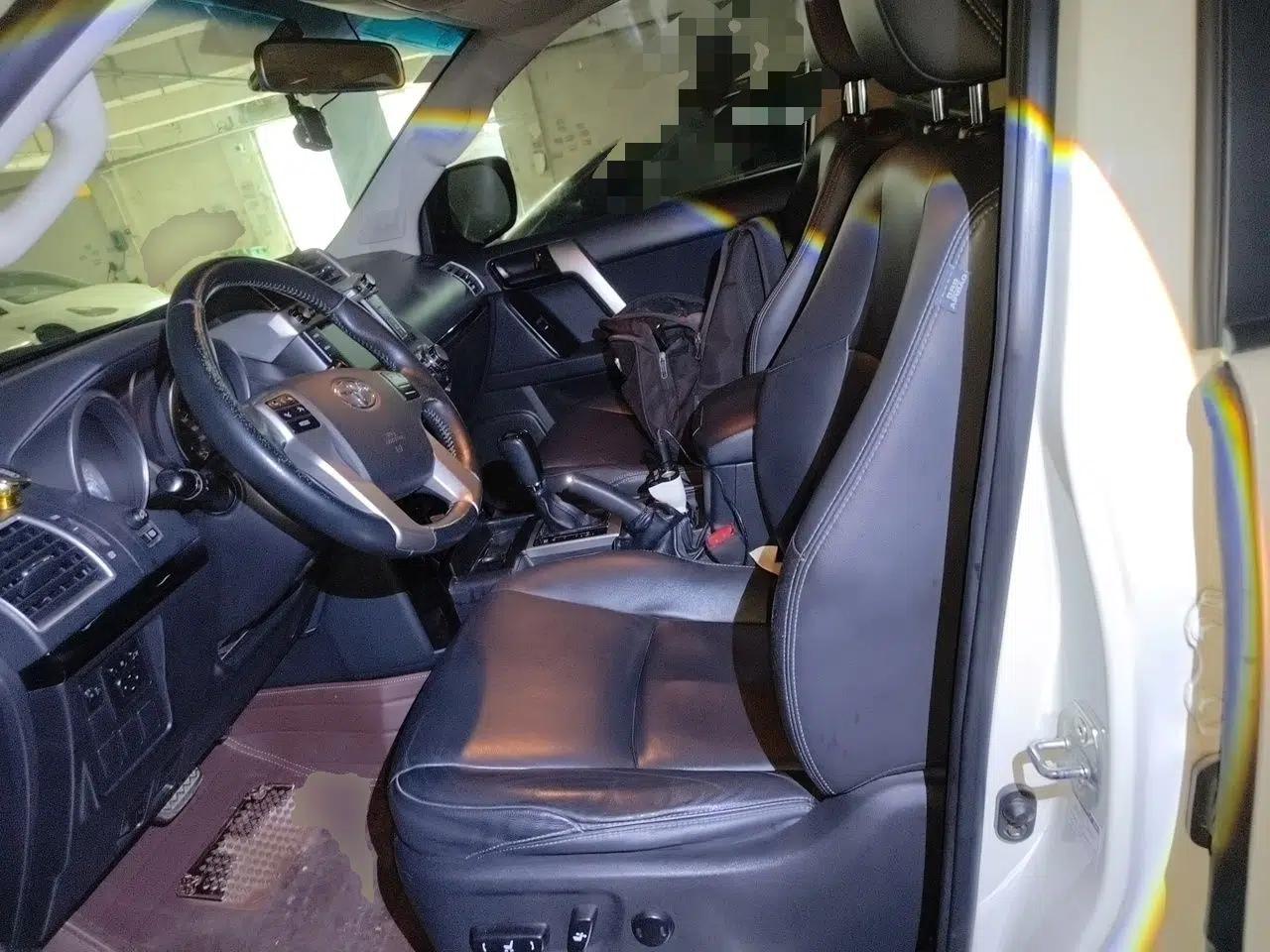 Toyota Prado 2016 2.7L Automatic Standard Edition — миниатюра 15