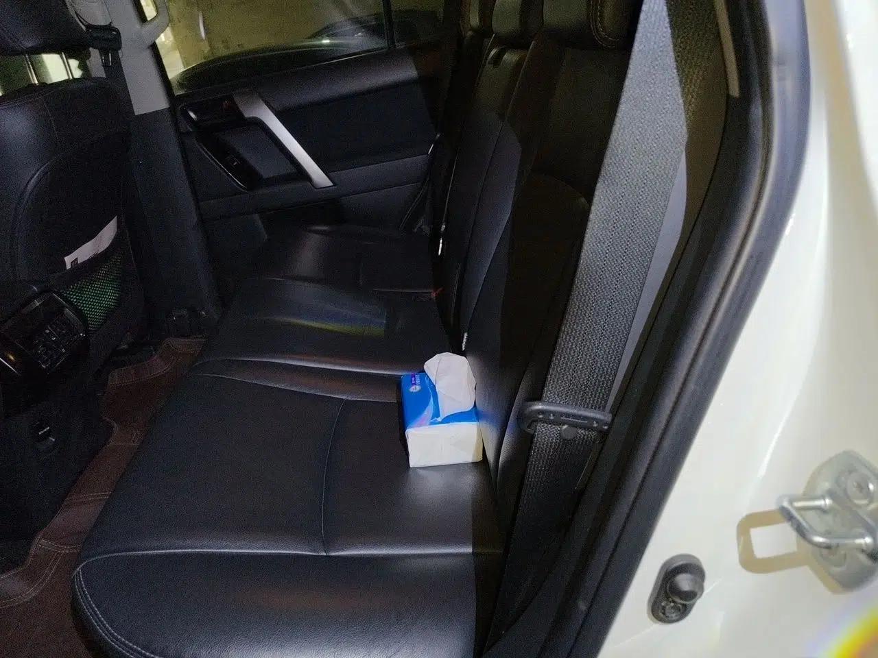 Toyota Prado 2016 2.7L Automatic Standard Edition — миниатюра 17