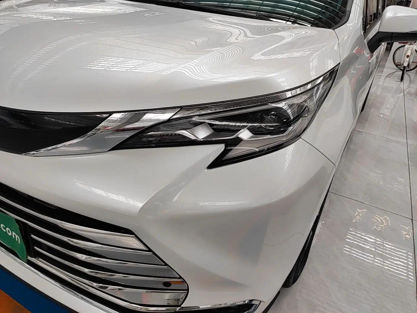 Toyota SIENNA 2024 2.5L Hybrid Comfort Edition — миниатюра 8
