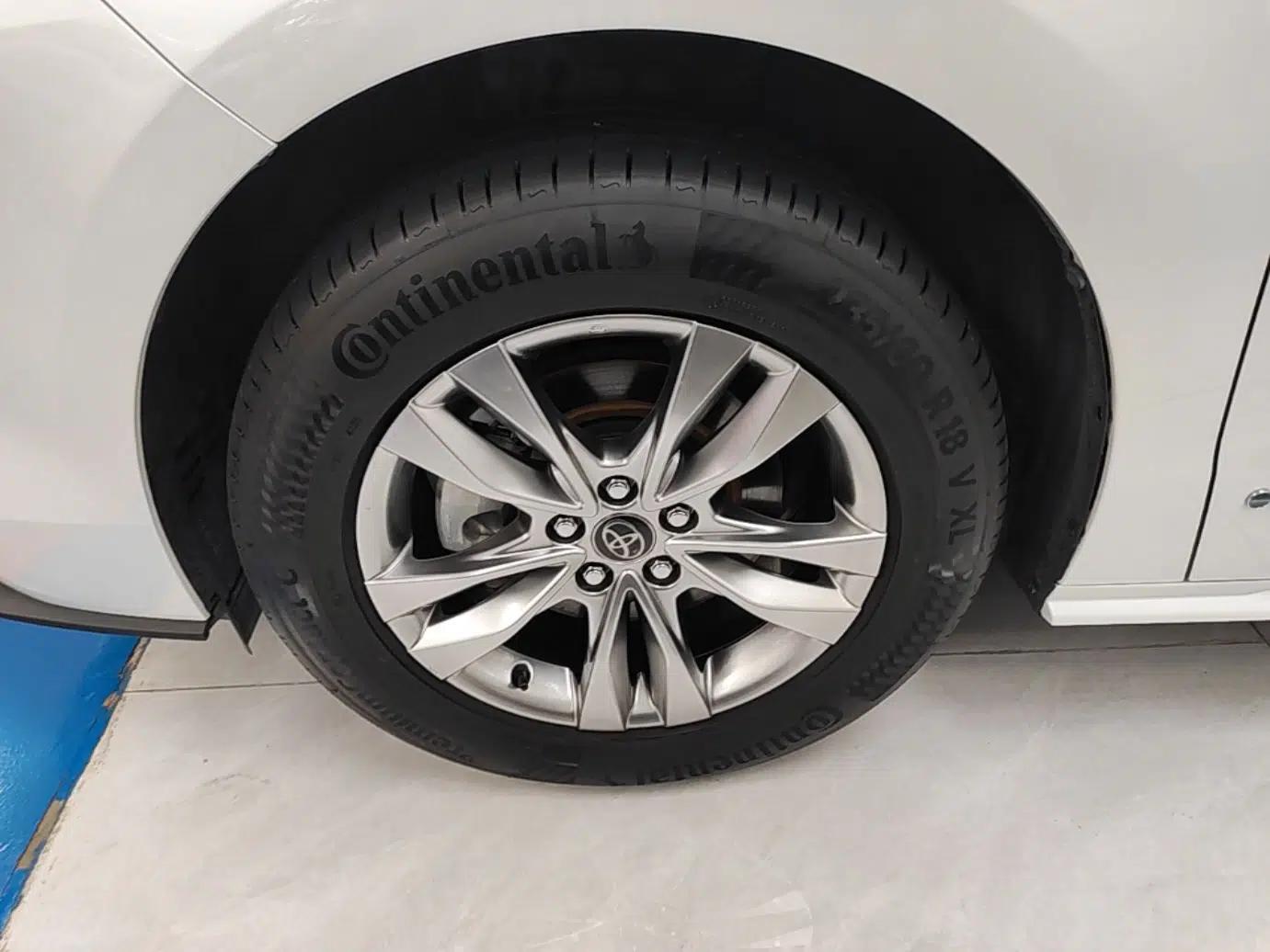 Toyota SIENNA 2024 2.5L Hybrid Comfort Edition — миниатюра 10