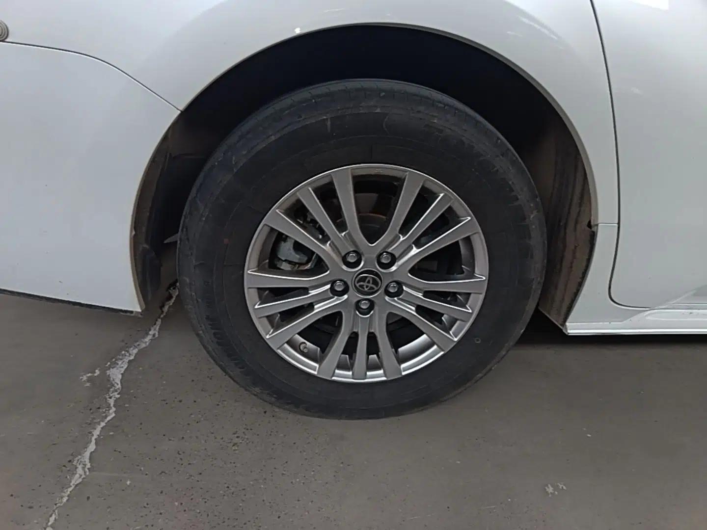 Toyota SIENNA 2021 2.5L Hybrid Comfort Edition — миниатюра 11