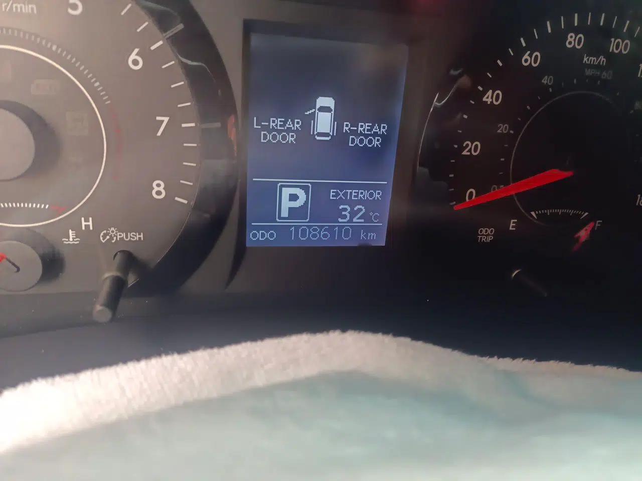 Toyota SIENNA 2015 3.5L Four-Wheel Drive L — миниатюра 12