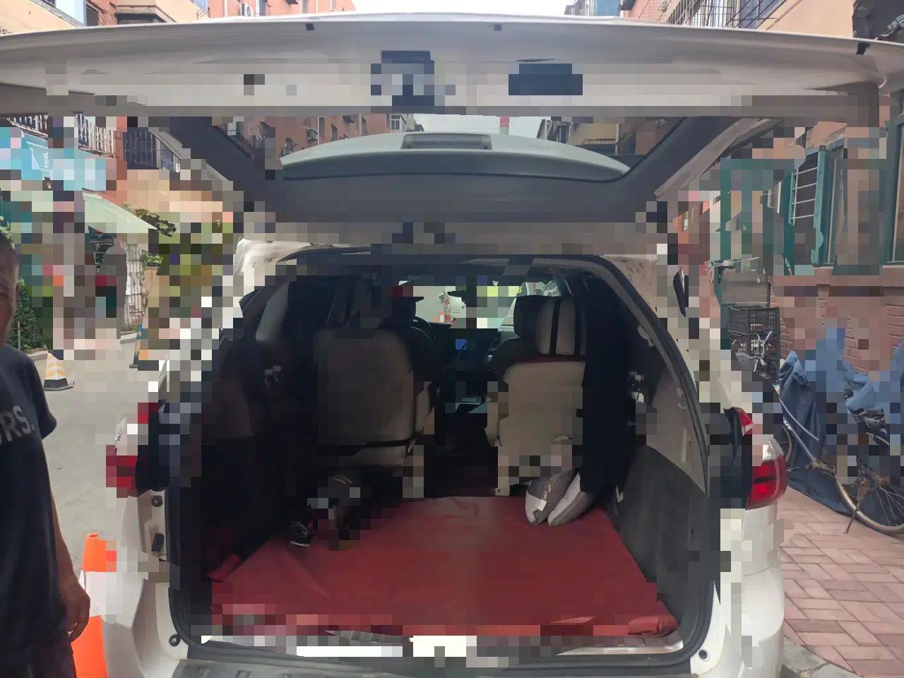 Toyota SIENNA 2015 3.5L Four-Wheel Drive L — миниатюра 19