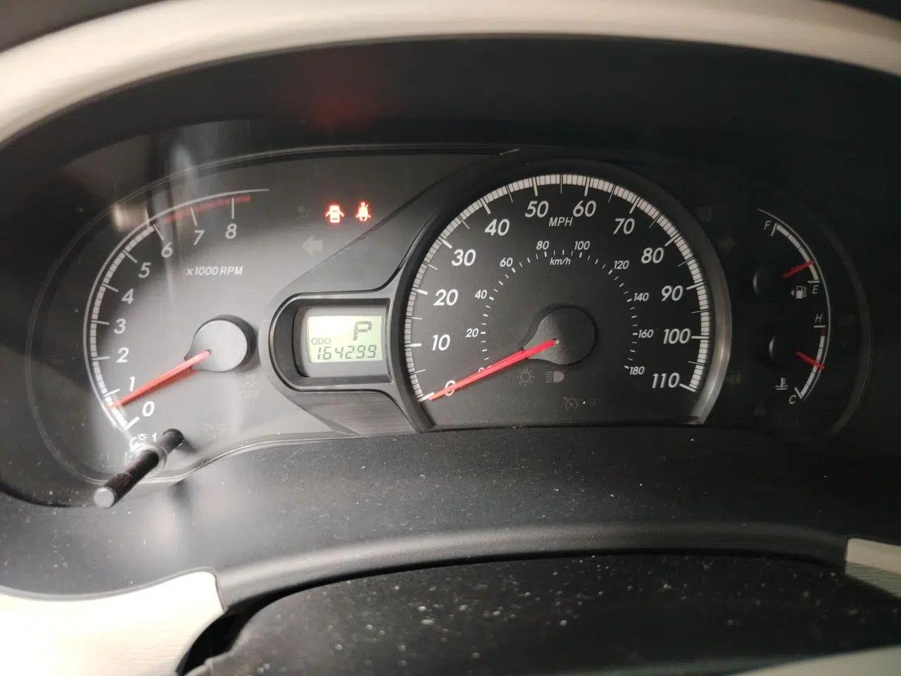 Toyota SIENNA (Parallel Import) Toyota Sienna, Automatic, 2.7L Gasoline, No Sunroof, (8-Seater) — миниатюра 11
