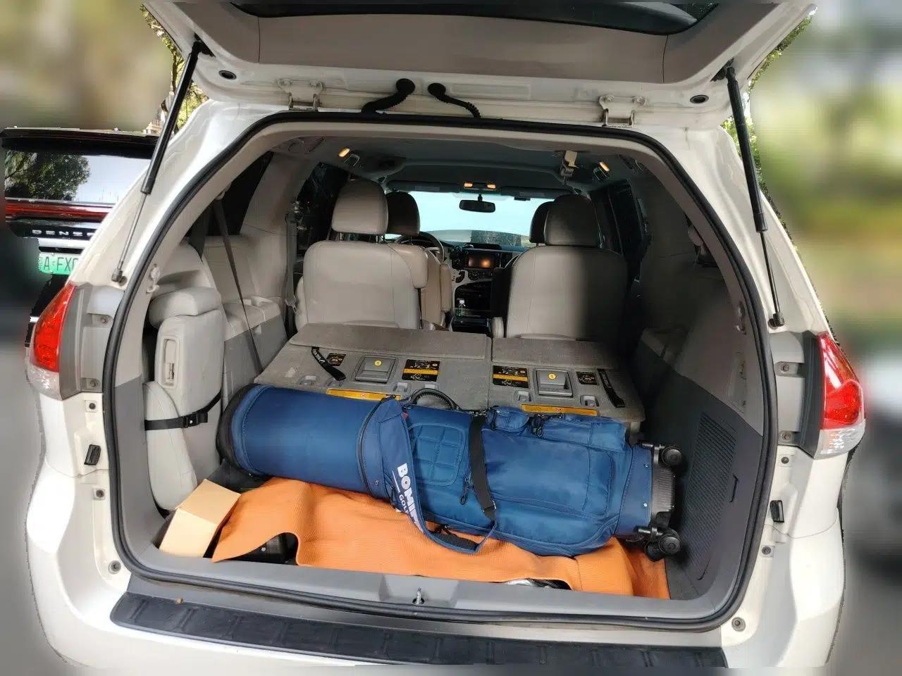Toyota SIENNA (Parallel Import) Toyota Sienna, Automatic, 2.7L Gasoline, No Sunroof, (8-Seater) — миниатюра 19