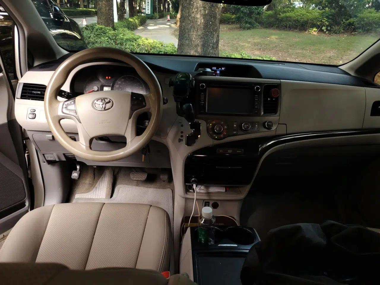 Toyota SIENNA (Parallel Import) Toyota Sienna, Automatic, 2.7L Gasoline, No Sunroof, (8-Seater) — миниатюра 9