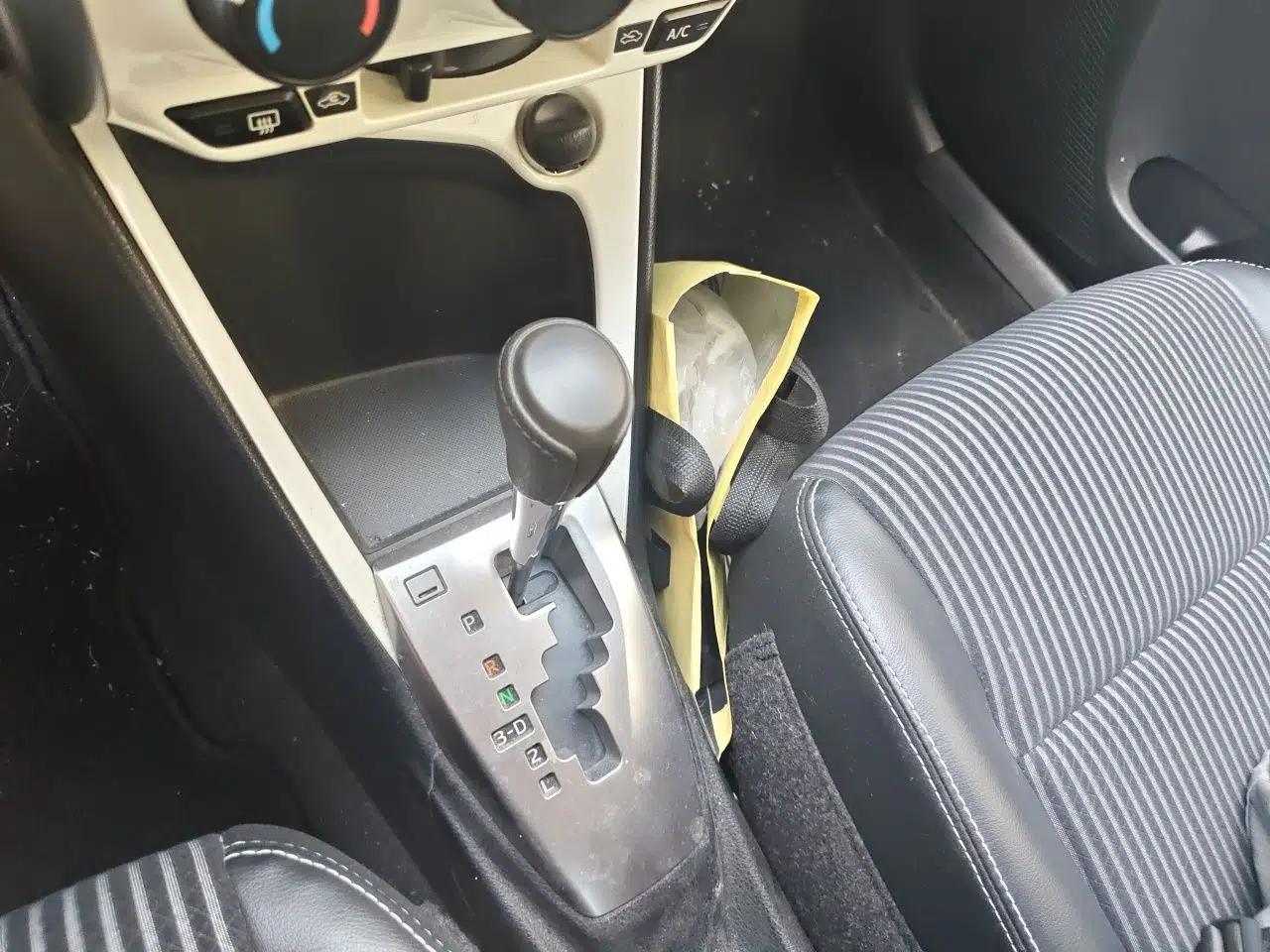 Toyota YARiS L Zhi Xuan 2015 1.5G Automatic Xuan Dong Sunroof Special Edition — миниатюра 14