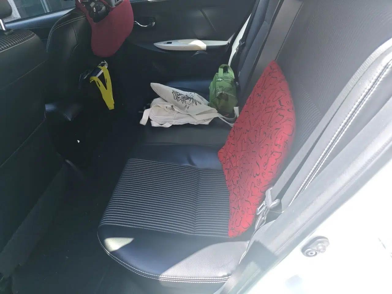 Toyota YARiS L Zhi Xuan 2015 1.5G Automatic Xuan Dong Sunroof Special Edition — миниатюра 17