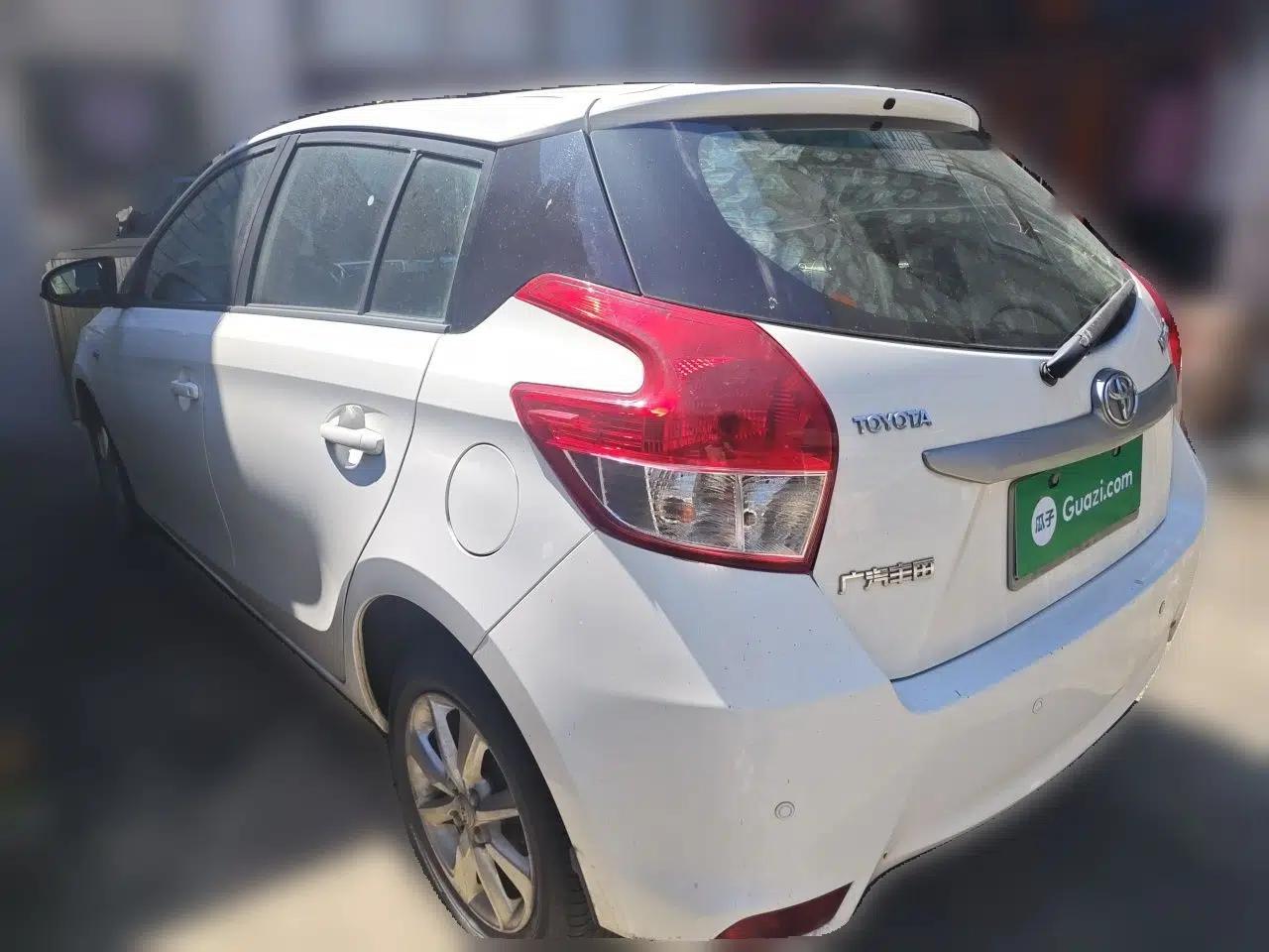 Toyota YARiS L Zhi Xuan 2015 1.5G Automatic Xuan Dong Sunroof Special Edition — миниатюра 4