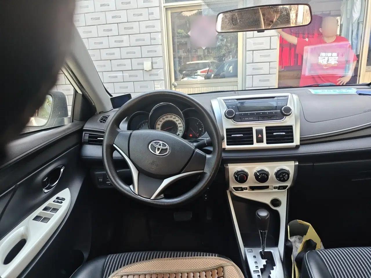 Toyota YARiS L Zhi Xuan 2015 1.5G Automatic Xuan Dong Sunroof Special Edition — миниатюра 10
