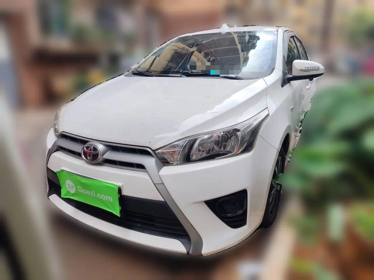 Toyota YARiS L Zhi Xuan 2015 1.5E Automatic Charm Edition — миниатюра 2