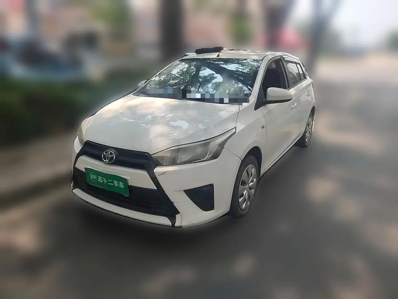 Toyota YARiS L Zhi Xuan 2014 1.3E Automatic Charm Edition — миниатюра 1