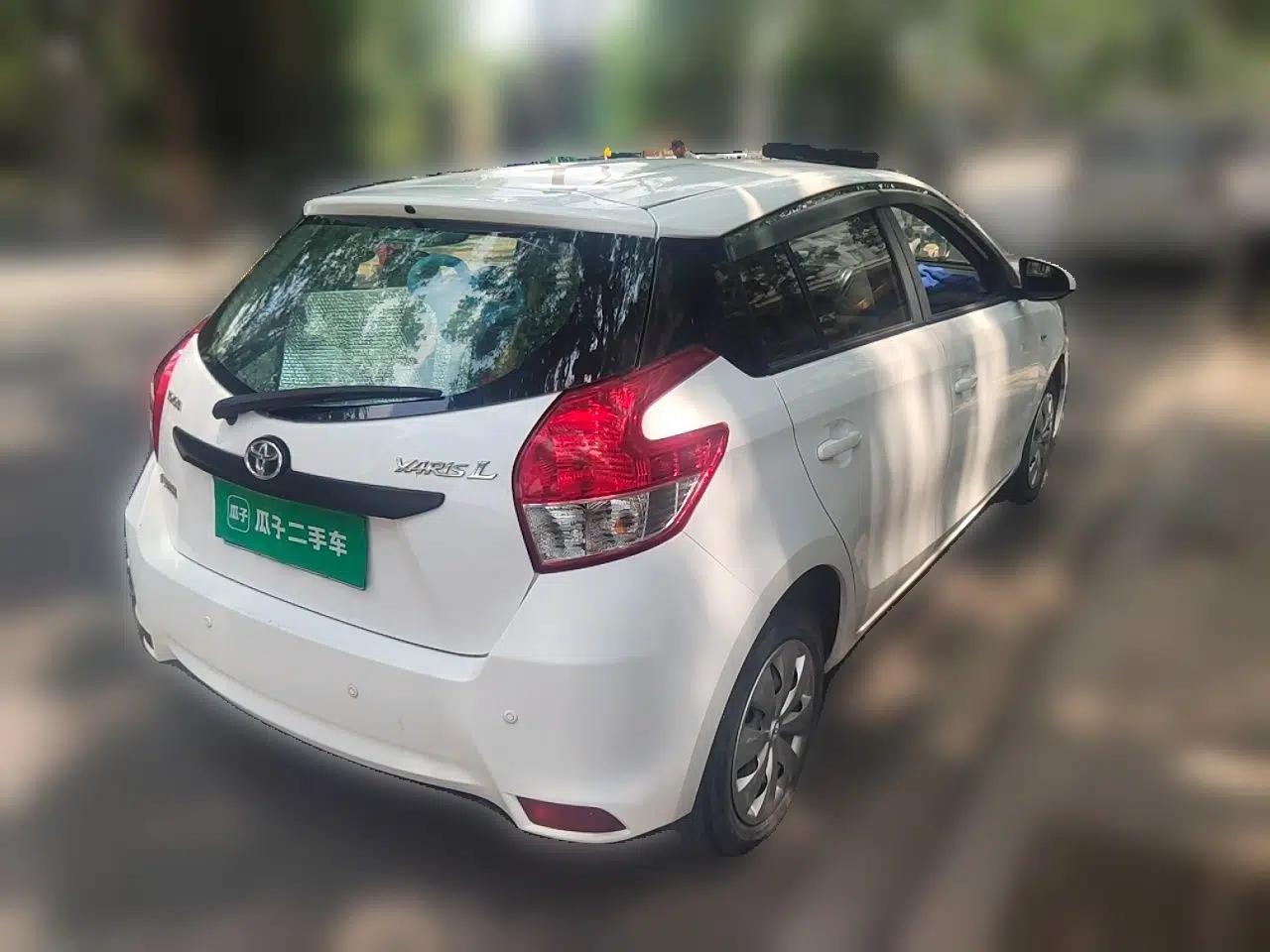 Toyota YARiS L Zhi Xuan 2014 1.3E Automatic Charm Edition — миниатюра 6